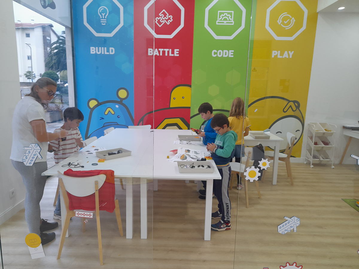 afterschool-robothink_0019_Camada-0